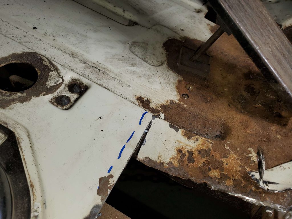 More front floor photos of Volkswagen Westfalia Bus driver's side.